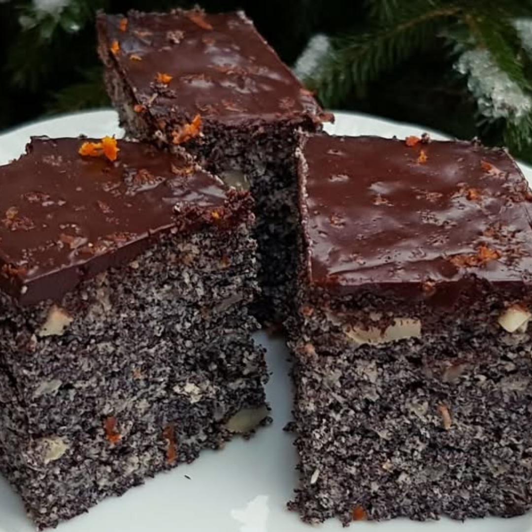 Wyjątkowe ciasto makowe bez cukru i mąki